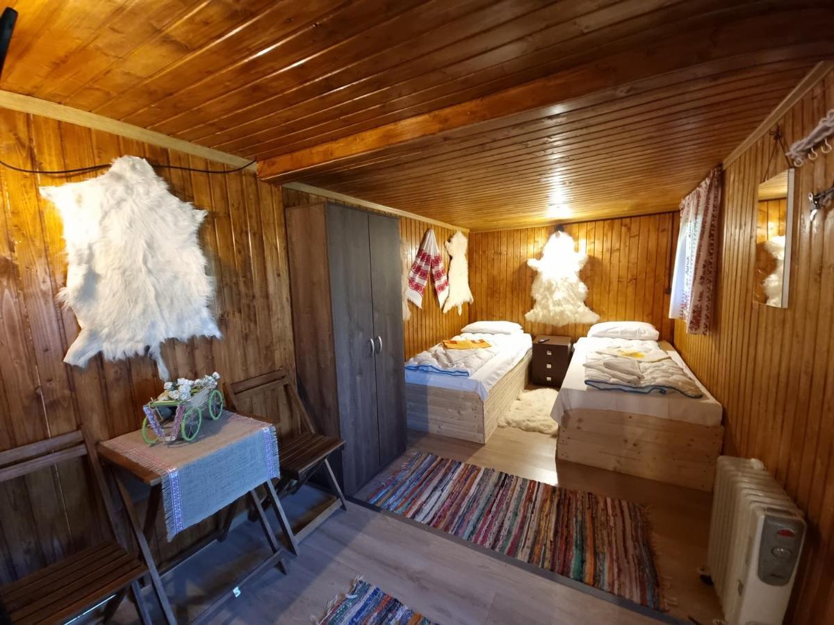 Готель Langa Stana Куртя-де-Арджеш Екстер'єр фото