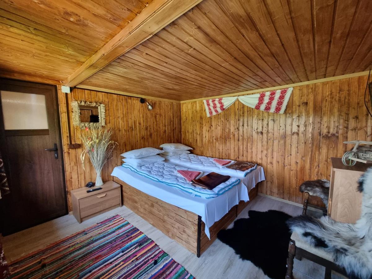 Готель Langa Stana Куртя-де-Арджеш Екстер'єр фото